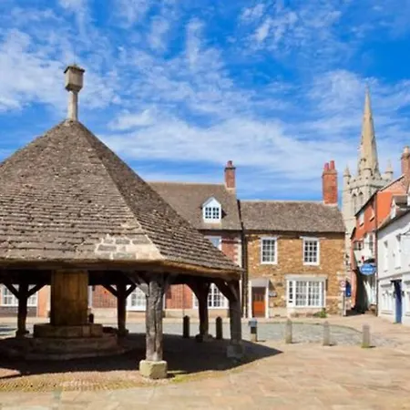 Beautiful Georgian Cottage Within A Private Walled Garden Oakham Exterior photo
