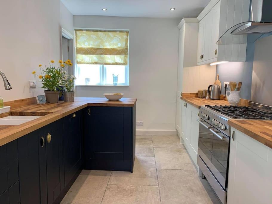 Beautiful Georgian Within A Private Walled Garden Holiday home Oakham
