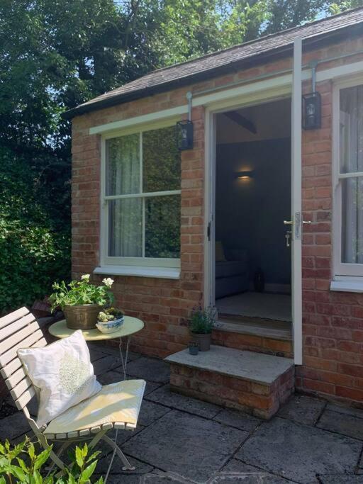 Beautiful Georgian Within A Private Walled Garden Oakham