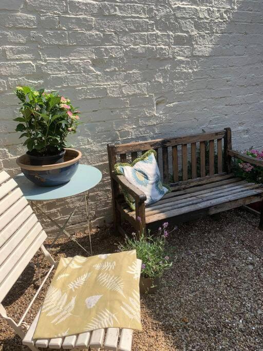 Holiday home Beautiful Georgian Within A Private Walled Garden Oakham