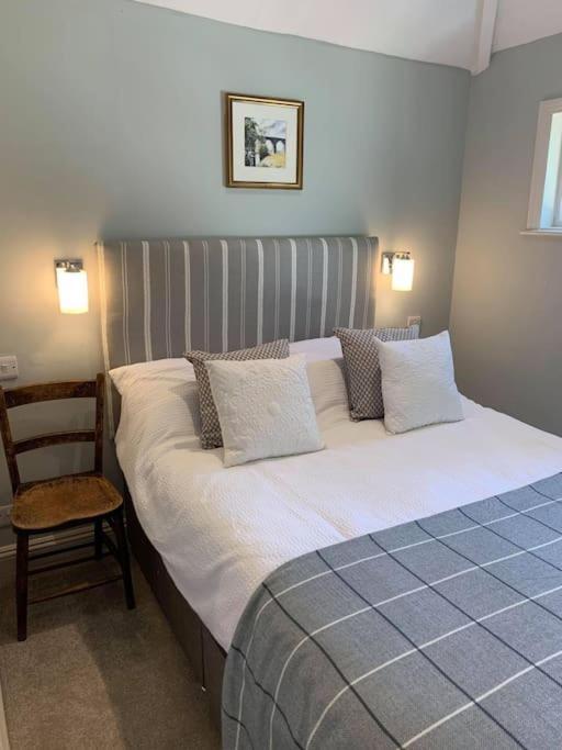 Beautiful Georgian Within A Private Walled Garden * Oakham